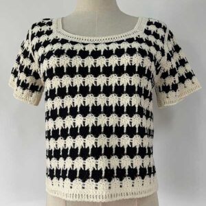 Women's crewneck short - sleeved shirt crochet