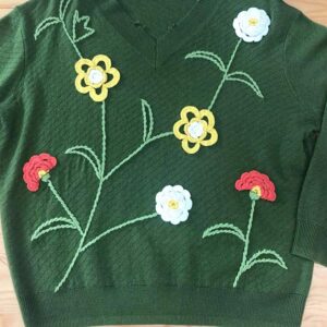 Women's long-sleeve pullover cashmere knitwear with embroidered flowers
