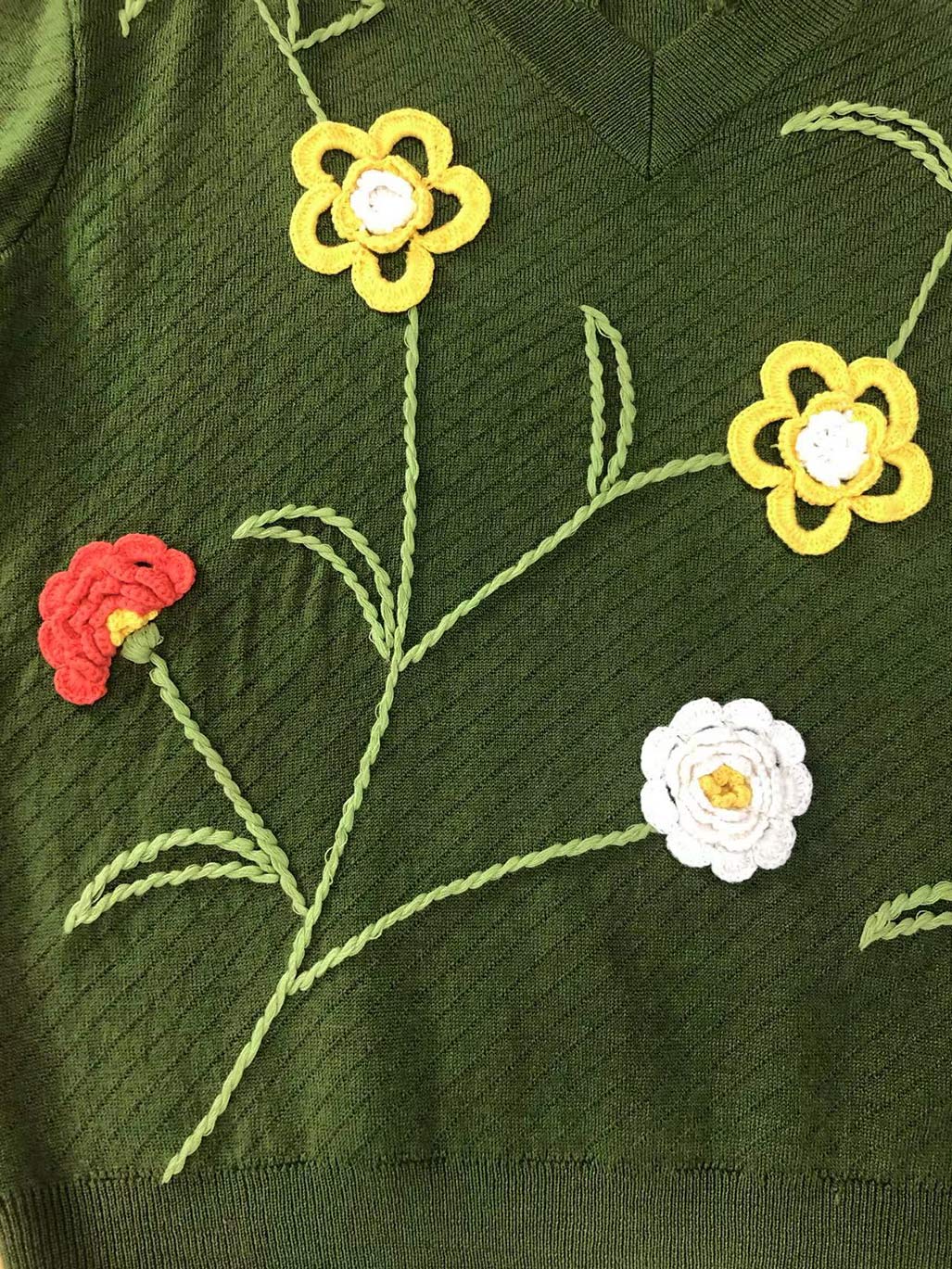 Women's long-sleeve pullover cashmere knitwear with embroidered flowers - Image 3
